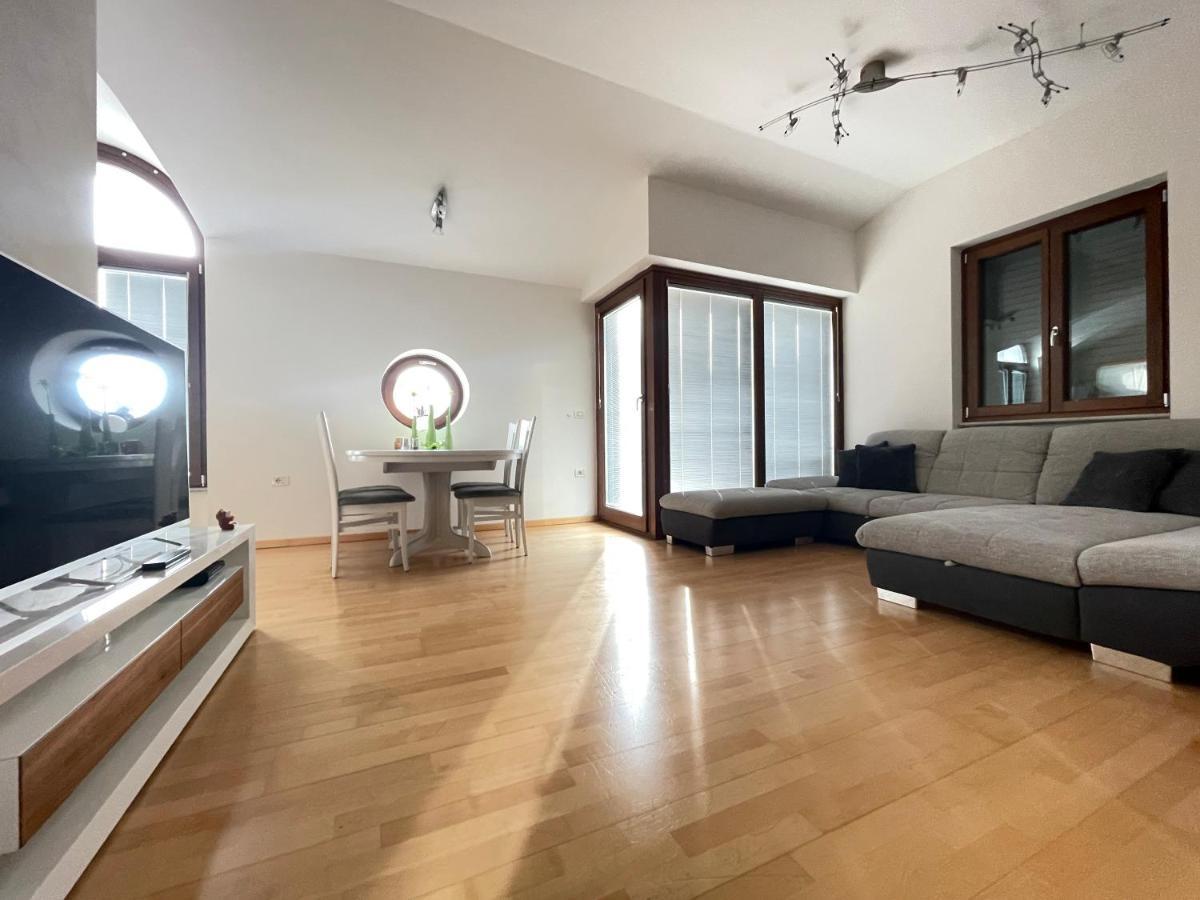 Apartment Olympus - One Bedroom Apartment 포르토로즈 외부 사진